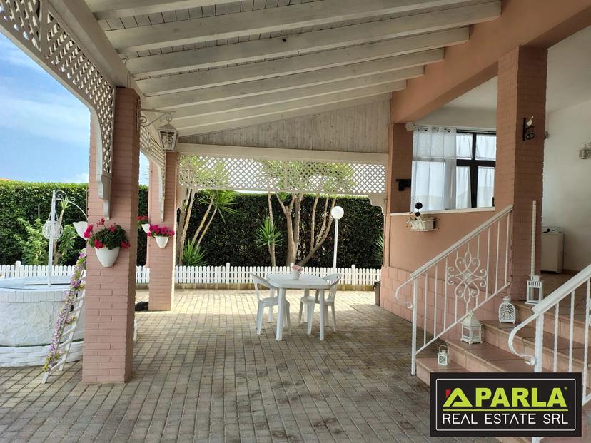 Villa in Via Guido d'Arezzo, Licata — foto 4 di 5