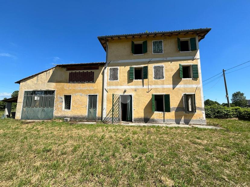Rustico in Via Roma 100, Loreggia — foto 2 di 5
