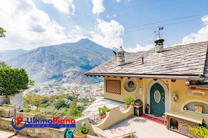 Casa indipendente in Via Ivery 4, Pont-Saint-Martin
