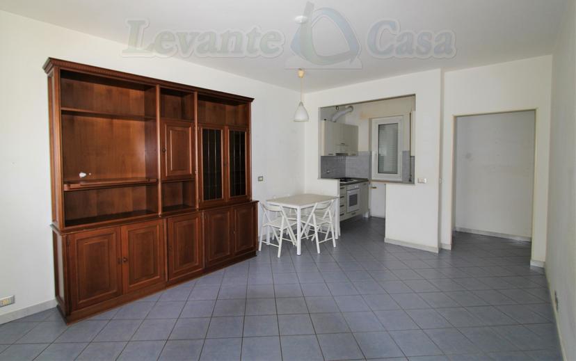 Bilocale, Recco — foto 4 di 5