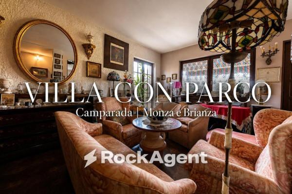 Villa in Viale Grigna 28, Camparada