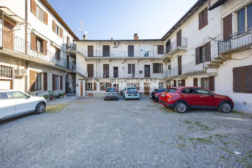 Trilocale in Vicolo S. Michele del Carso 8, Gorgonzola — foto 4 di 5