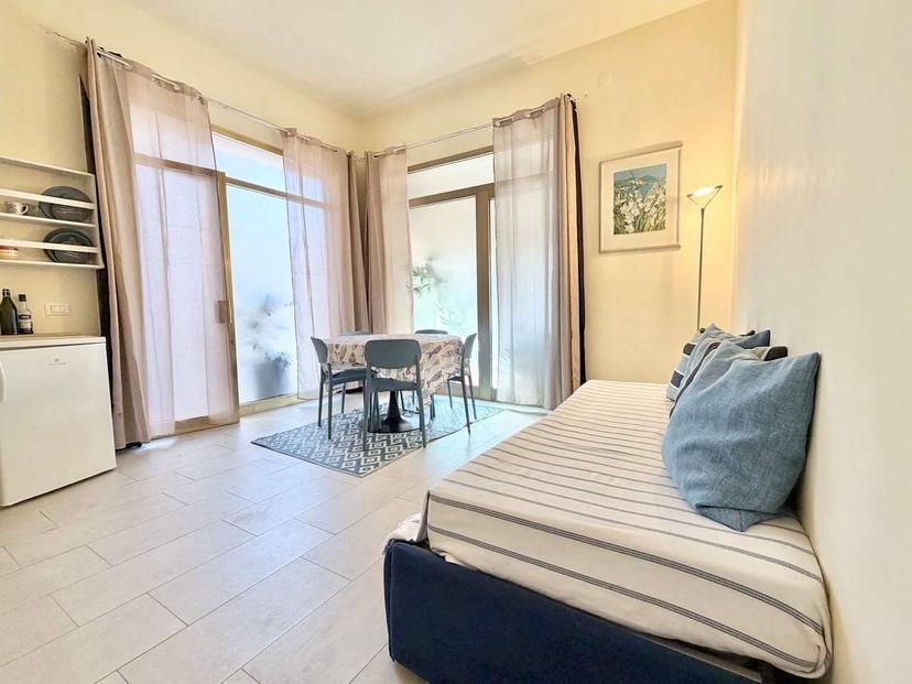 Bilocale, San Bartolomeo al Mare — foto 2 di 5