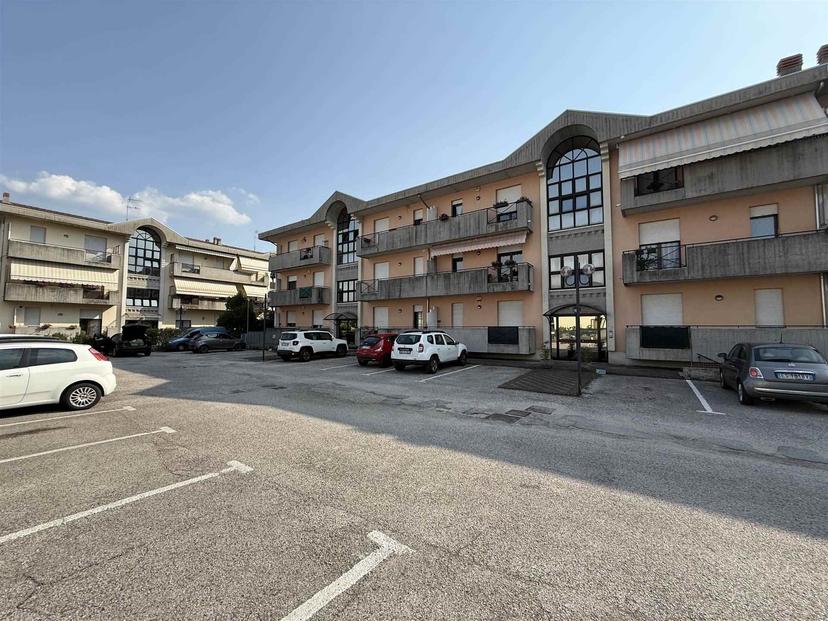 Quadrilocale in Via Brigata Stella, Montecchio Maggiore — foto 4 di 5