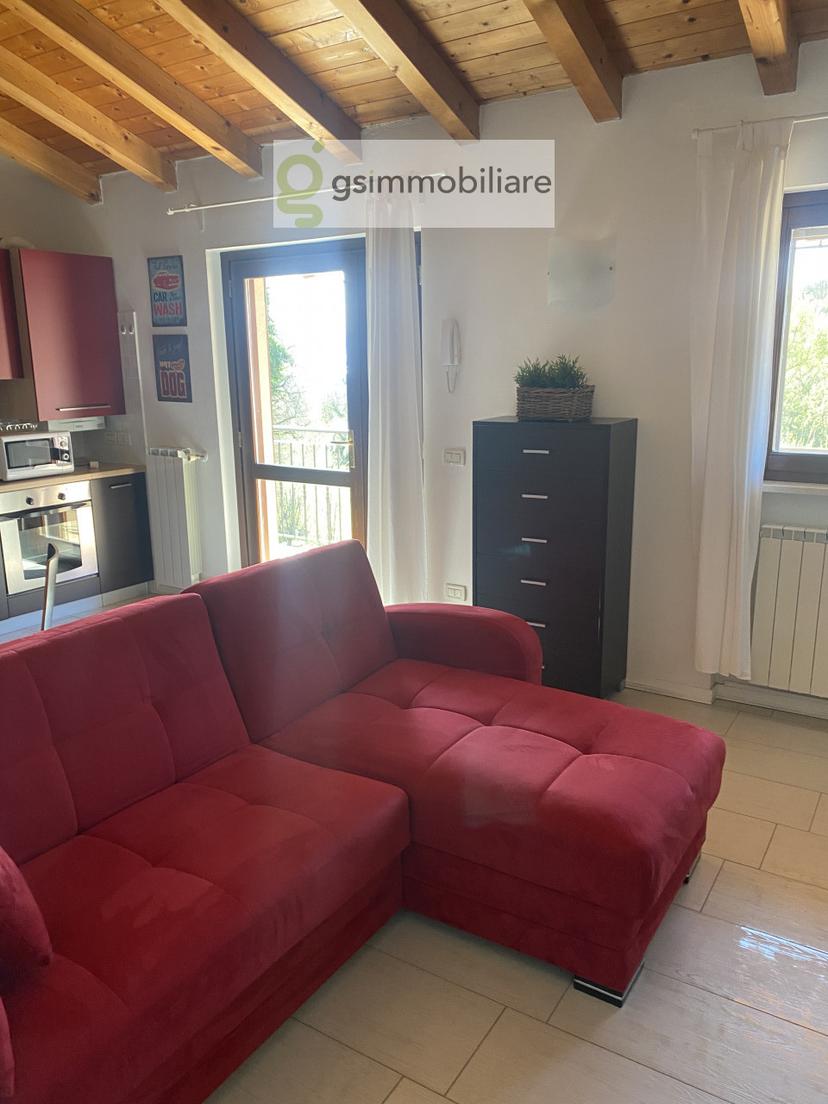 Bilocale in Via Navelli, Salò — foto 3 di 5