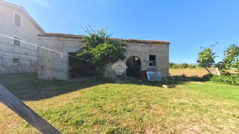 Casa indipendente in Contrada Piane di Chienti 32, Civitanova Marche — foto 2 di 5