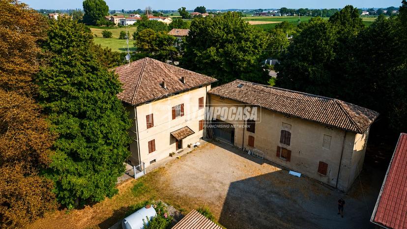 Villa a schiera in Via Tresinaro (Castellazzo), Reggio nell'Emilia — foto 4 di 5