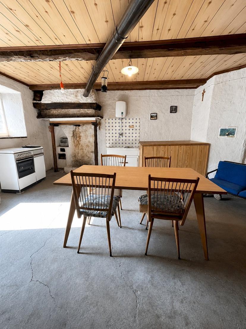 Baita in Borgata Preit, Canosio — foto 3 di 5