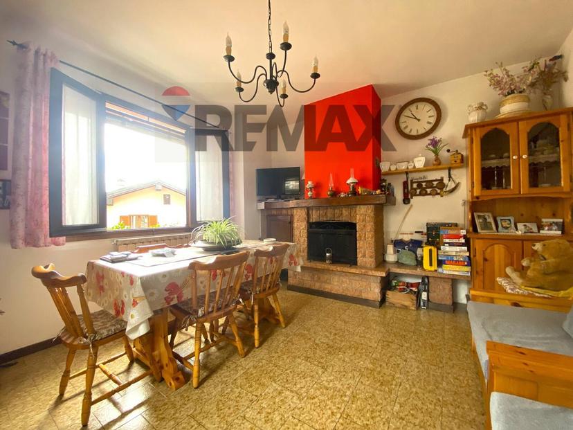 Casa indipendente in Via Cav. Giovanni Rossi, Stresa — foto 3 di 5
