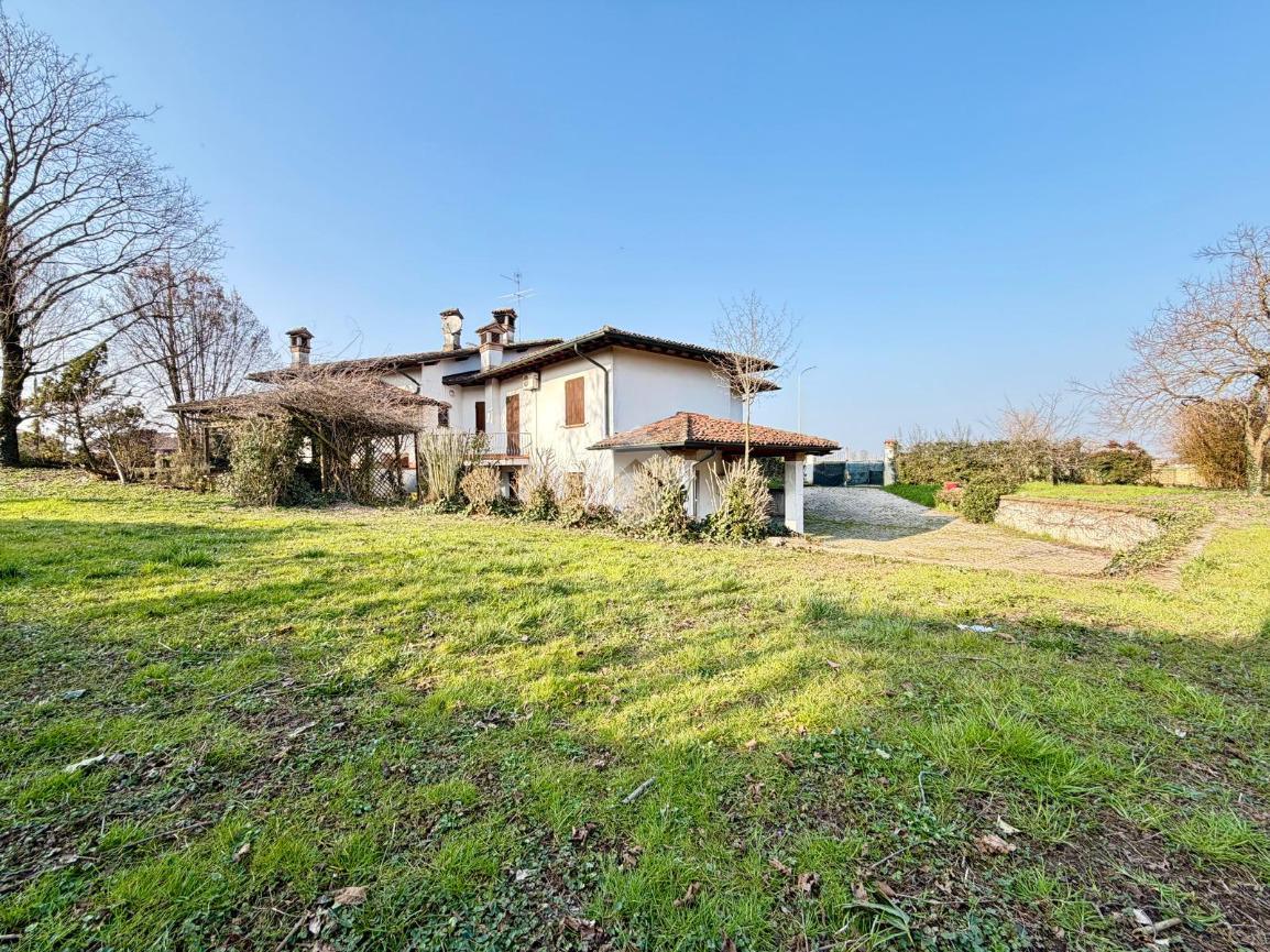 Villa in Via Manenti 52, Castelleone