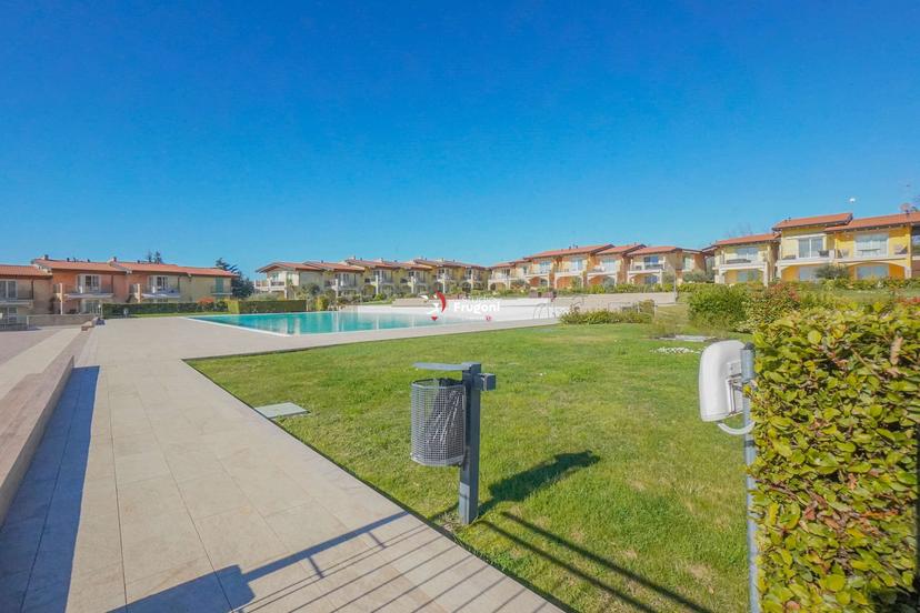 Trilocale in Via Pascoli , Manerba del Garda