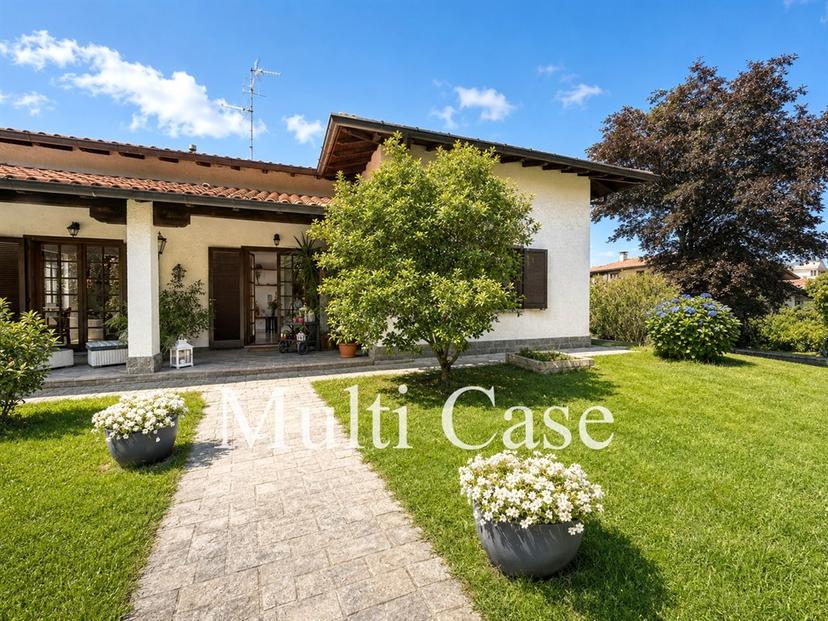 Villa, Saronno — foto 5 di 5