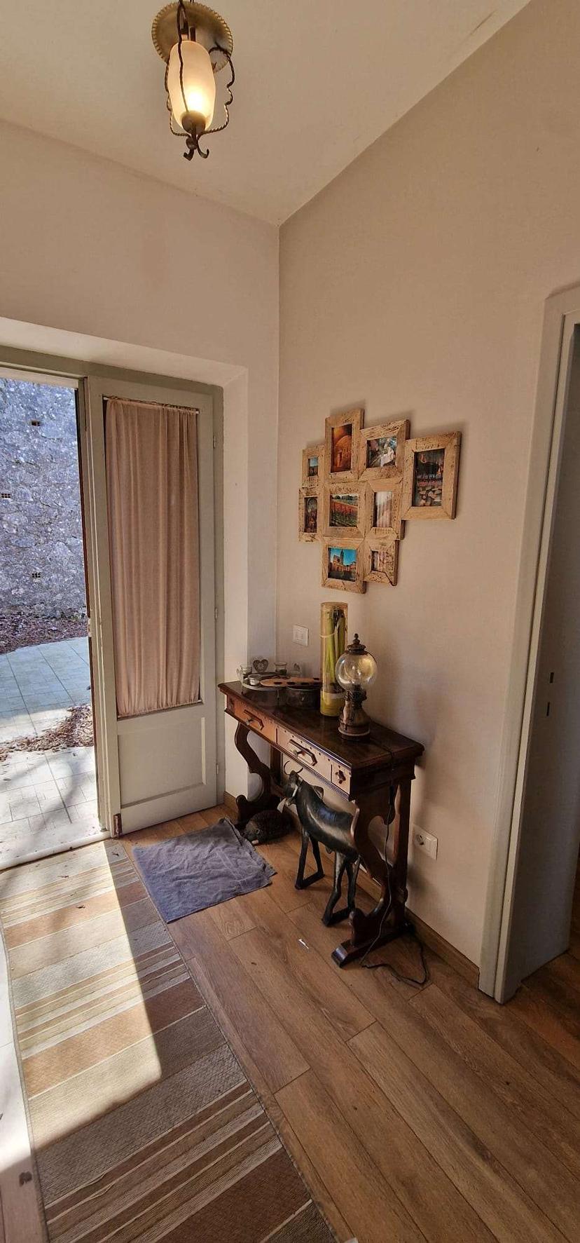 Casa indipendente in Frazione Monte Martano, Giano dell'Umbria