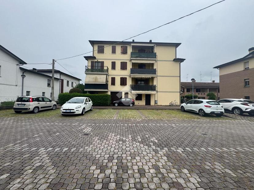 Trilocale, Castelnovo di Sotto — foto 5 di 5