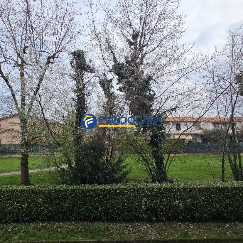 Trilocale in Papa Giovanni XXIII 3, Carnate — foto 4 di 5