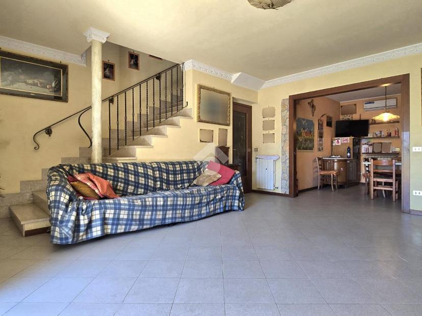 Villa a schiera in Vin Centro Paese 1, Castel d'Azzano — foto 4 di 5