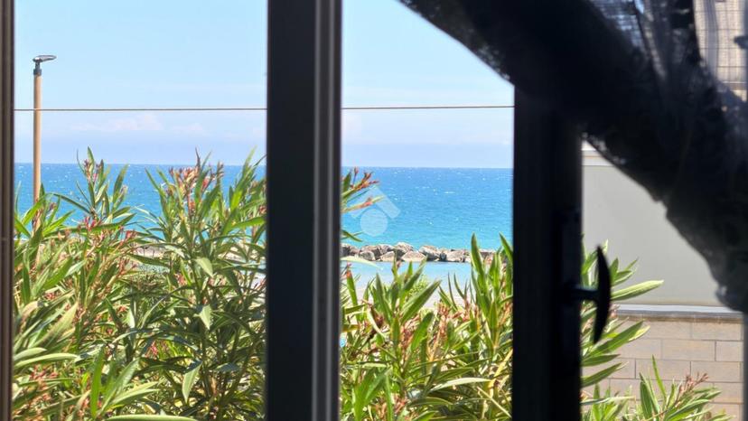 Casa indipendente in Via Cristoforo Colombo 341, Civitanova Marche — foto 3 di 5