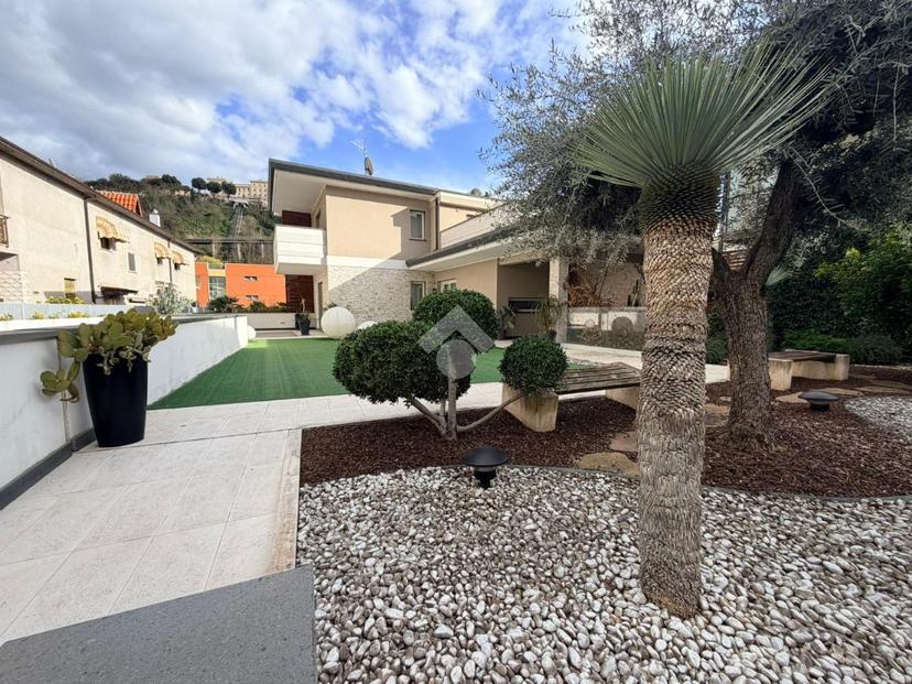 Villa a schiera in Via Aldo Moro 267, Frosinone — foto 3 di 5