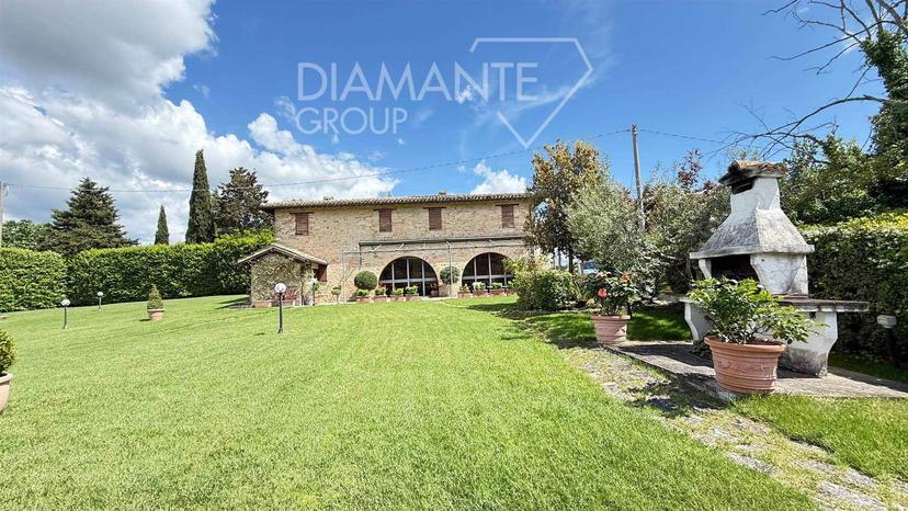 Casa colonica, Montefalco — foto 3 di 5