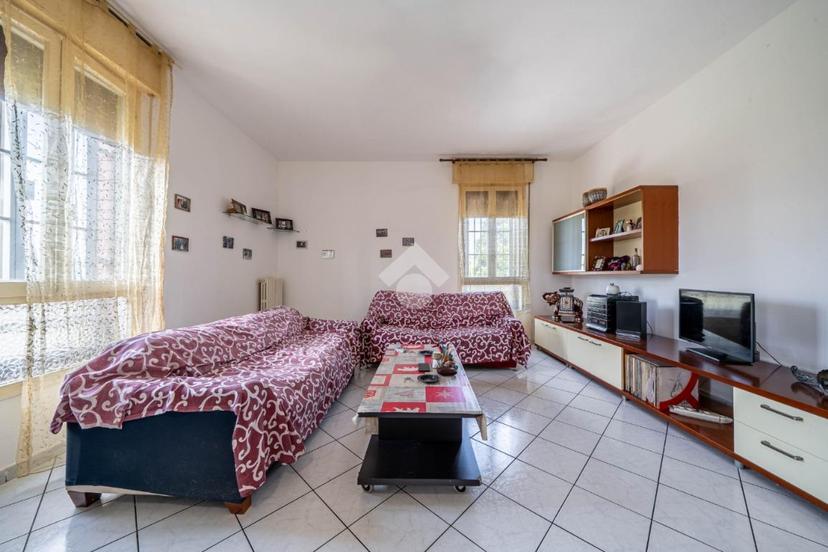 Casa indipendente in Via a. Frank, Reggio nell'Emilia — foto 3 di 5