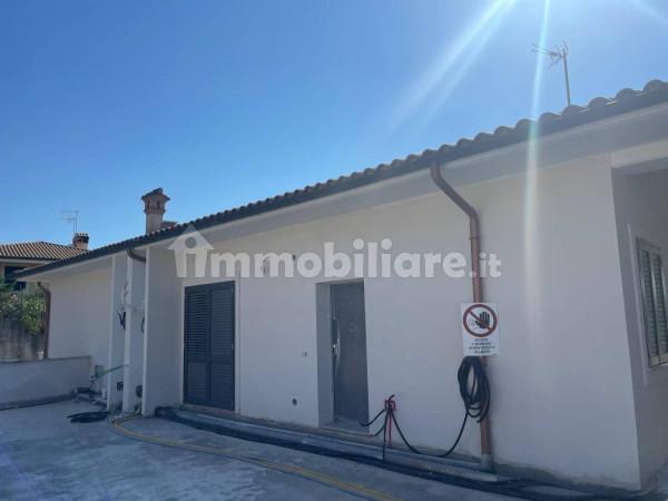 Trilocale in Via dei Platani, Manziana
