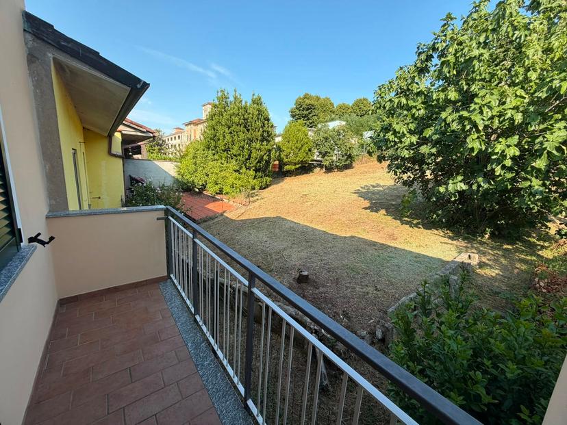 Terratetto plurifamiliare in Emilia  300, Broni — foto 3 di 5