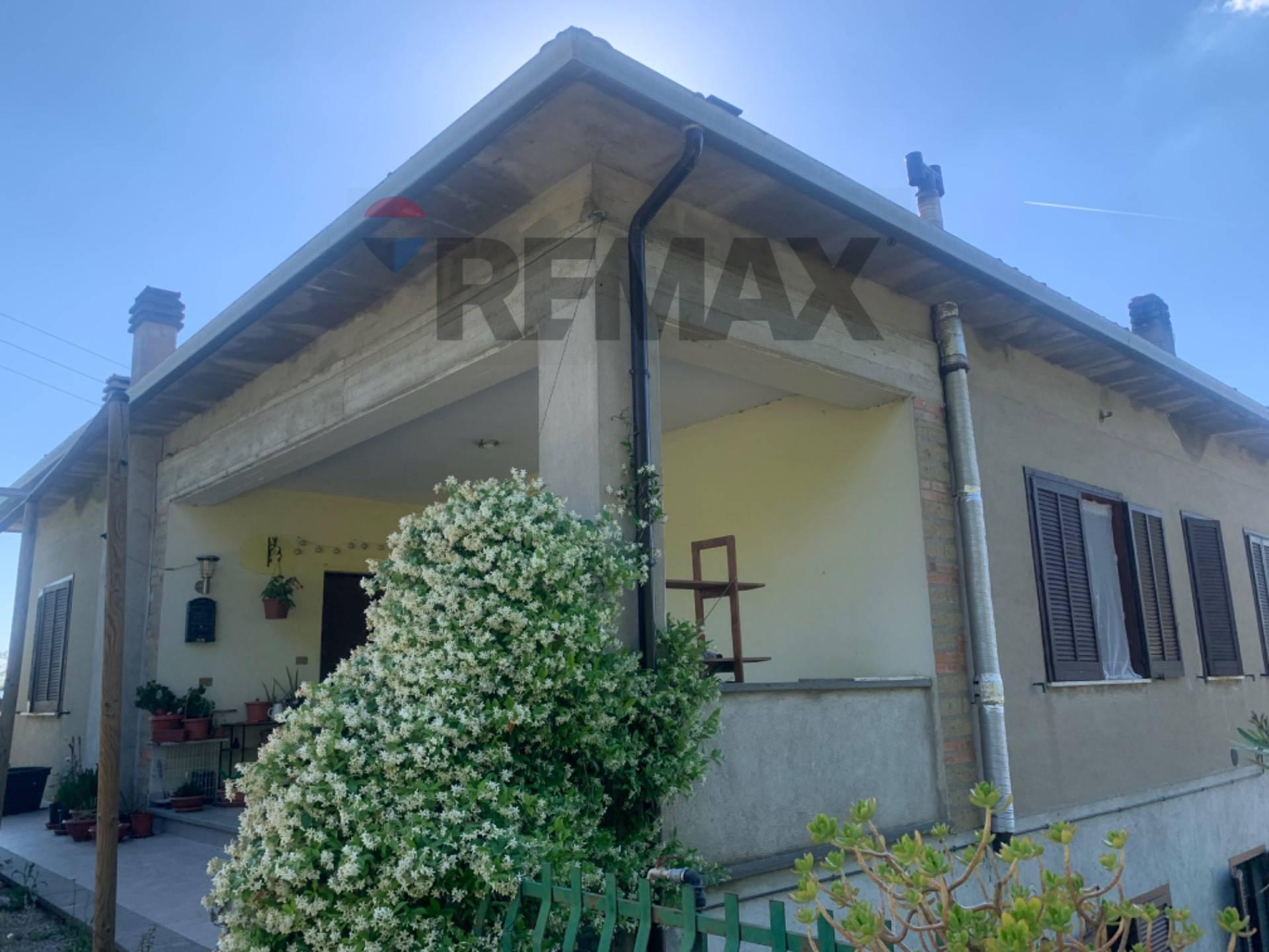 Casa indipendente in Vocabolo Petrelle, Collazzone