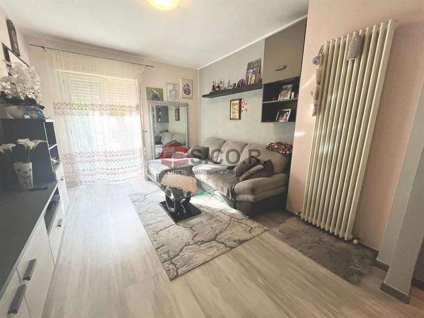 Trilocale, Russi — foto 2 di 5