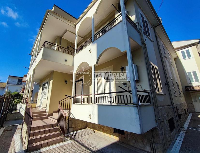 Casa indipendente in Via Giovanni Linguiti 34/C, Aversa — foto 3 di 5
