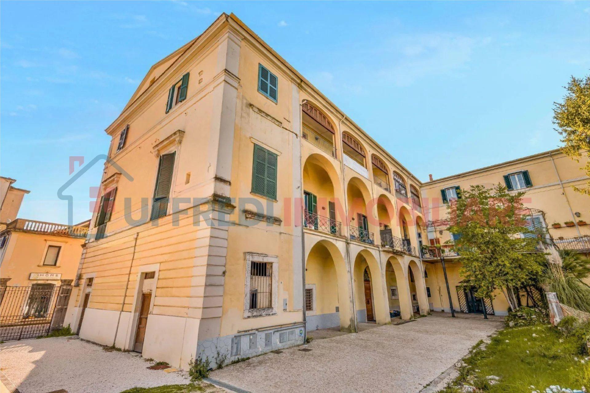 Appartamento in Via Roma, Isola del Liri
