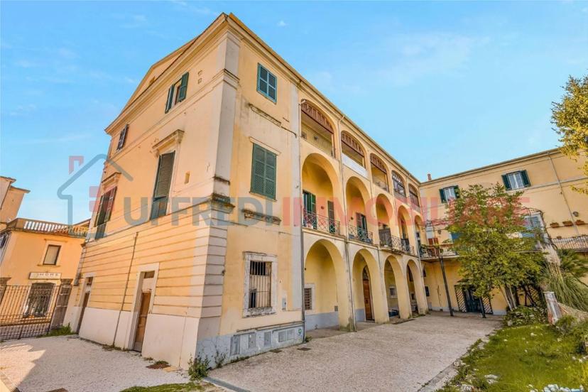 Appartamento in Via Roma, Isola del Liri