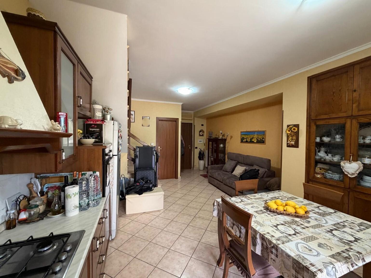 Villa a schiera, Fiano Romano