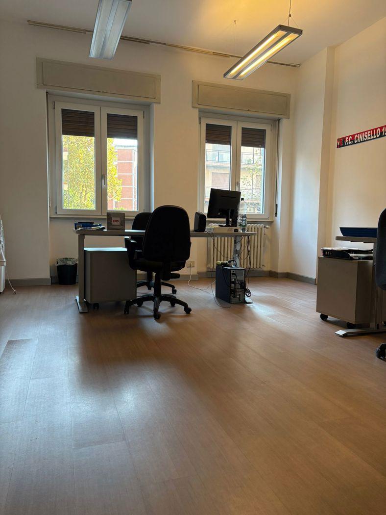 Bilocale in Via Monte Bianco 16, Monza — foto 2 di 5