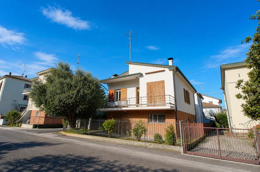 Villa unifamiliare, Faenza