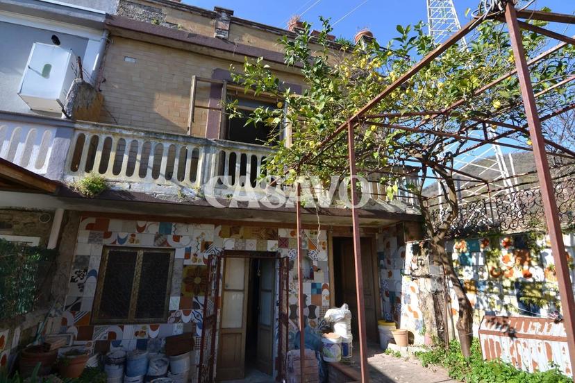 Casa indipendente in Via V. Graziadei 86, Salerno — foto 3 di 5