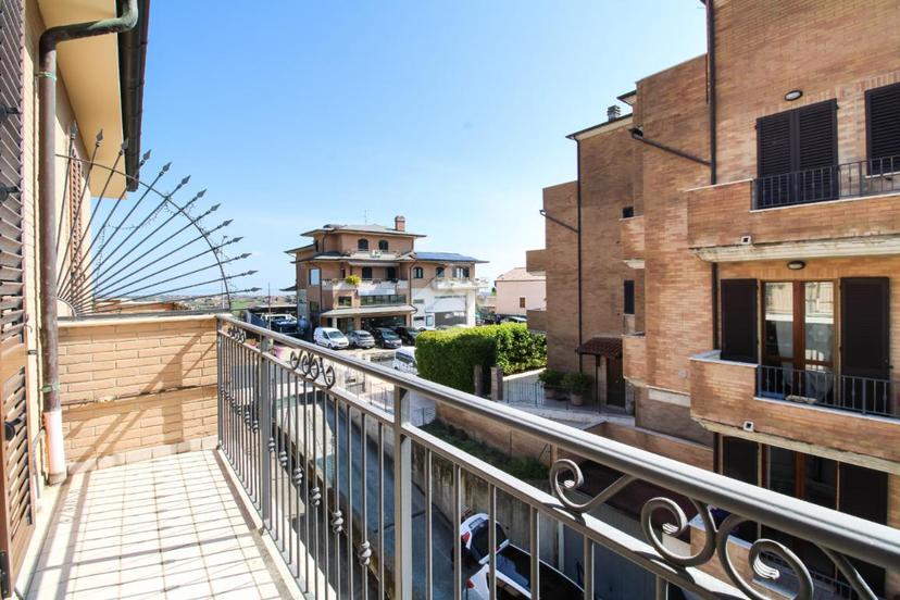 Trilocale in Str. Santa Caterina 1514, Sant'Elpidio a Mare — foto 5 di 5