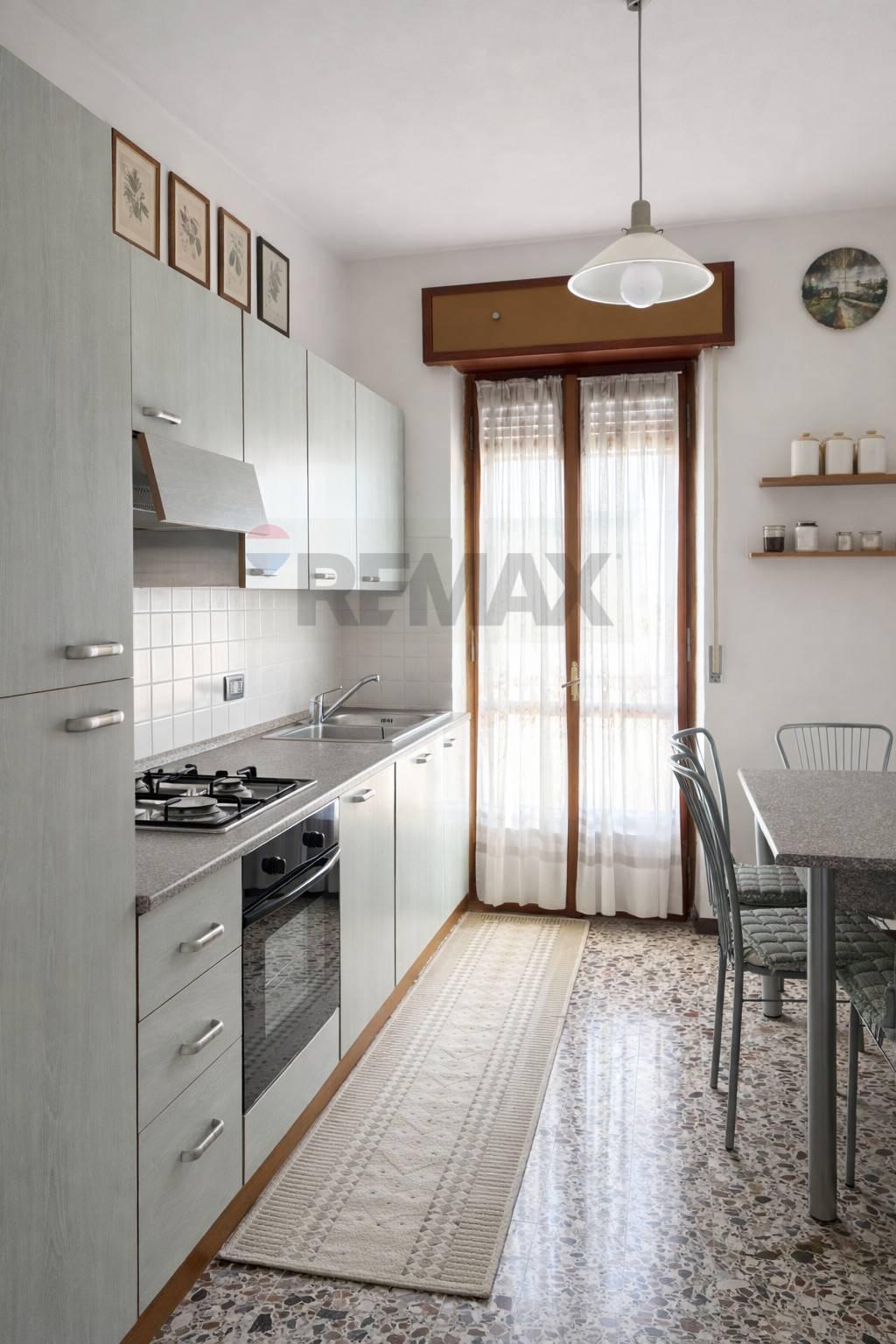 Casa indipendente in Via Lunati 12, Carpignano Sesia