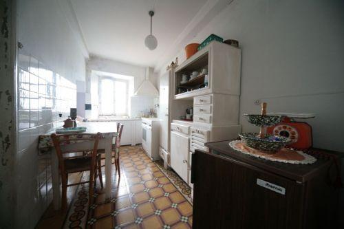Villa a schiera, Calice al Cornoviglio