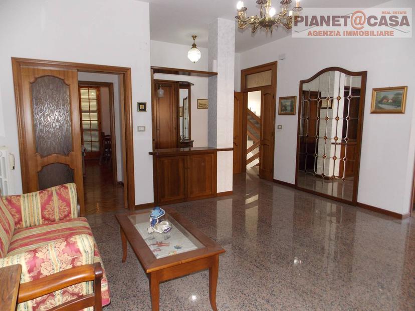Appartamento in Strada Provinciale 18, Castorano — foto 3 di 5