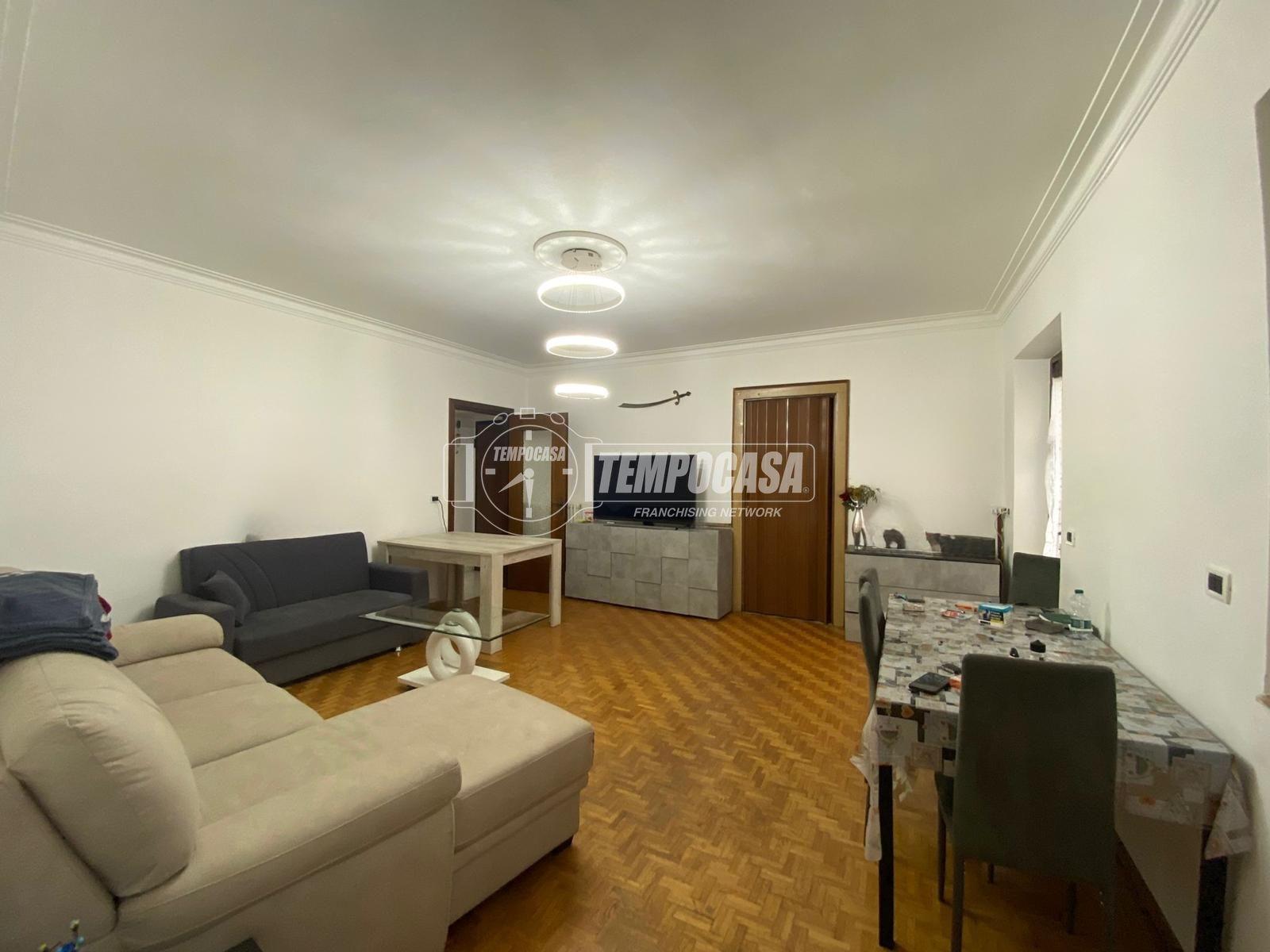 Casa indipendente in Corso Regina Margherita 38, Volpiano