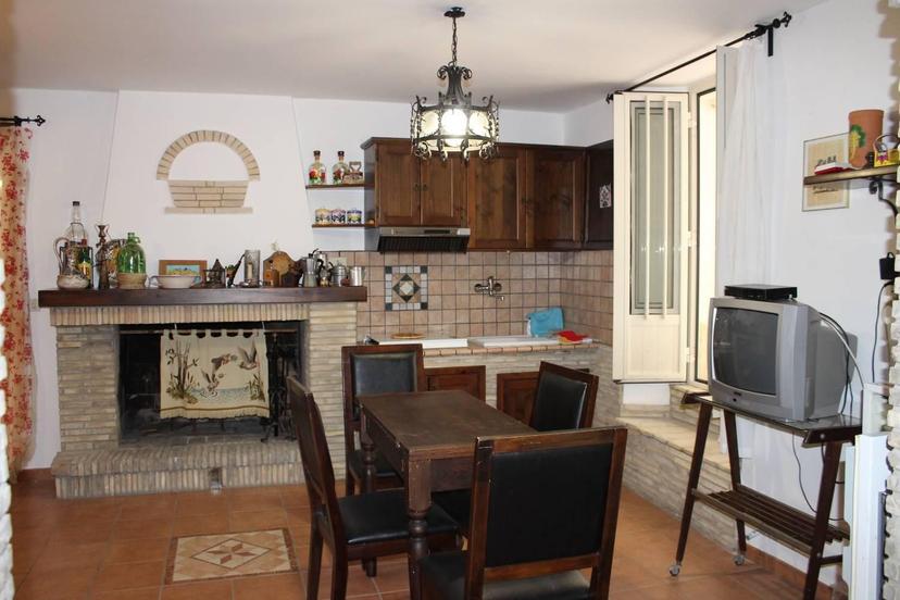Casa indipendente in Regina Margherita 52, Montenero di Bisaccia — foto 4 di 5