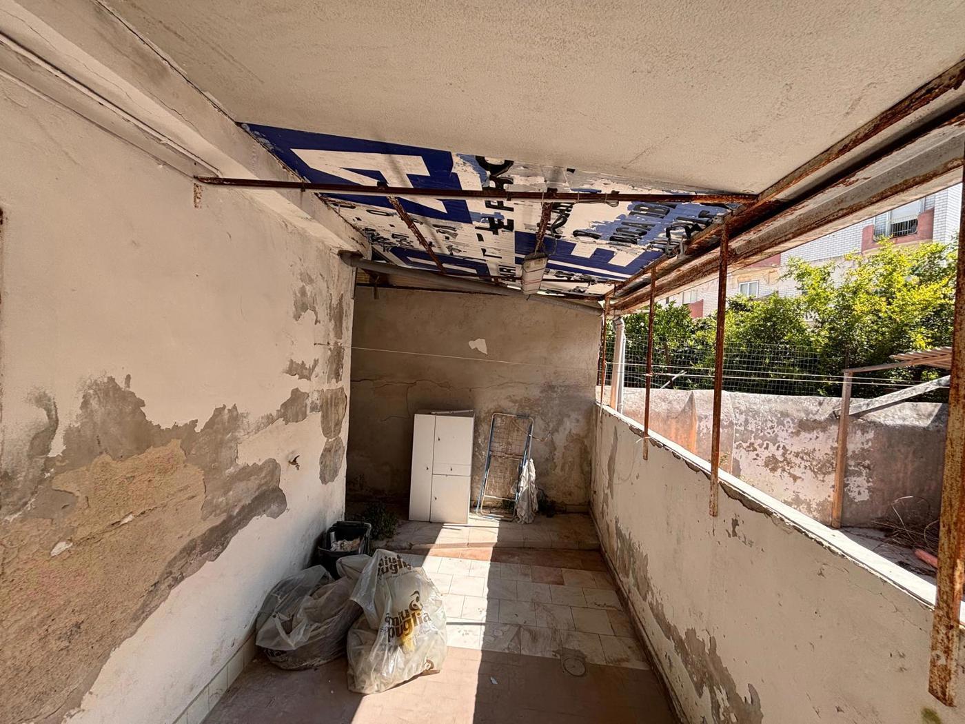 Casa indipendente in Via Monteverdi , Bari