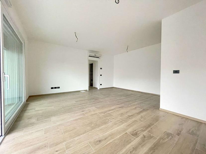 Trilocale in Via Carlo Linati, Appiano Gentile — foto 5 di 5