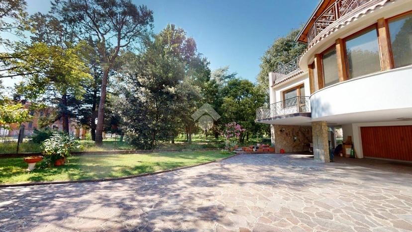 Villa in Via IV Novembre 15, Cento — foto 4 di 5