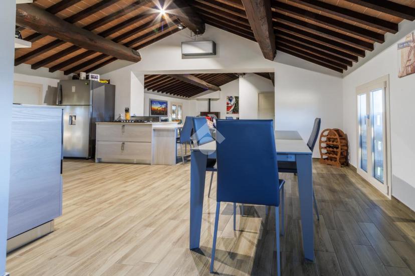 Villa in Via Caduti delle Forze dell'Ordine 1, Città di Castello — foto 4 di 5