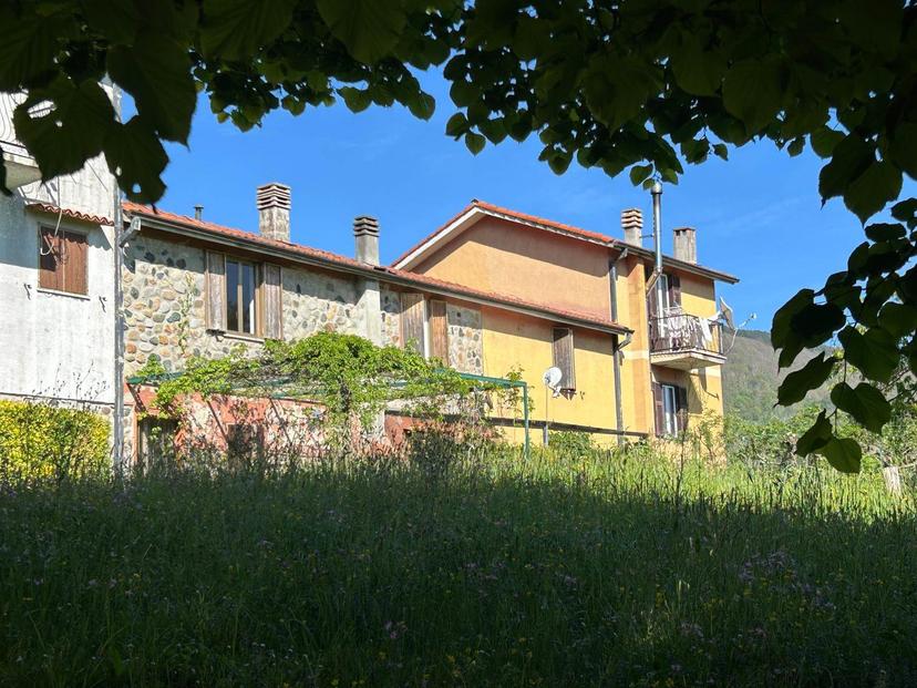 Terratetto, Calice al Cornoviglio — foto 2 di 5