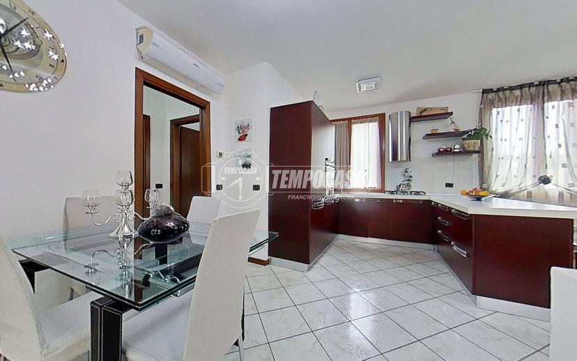 Trilocale in Via Giuseppe Verdi 22, Biassono — foto 4 di 5