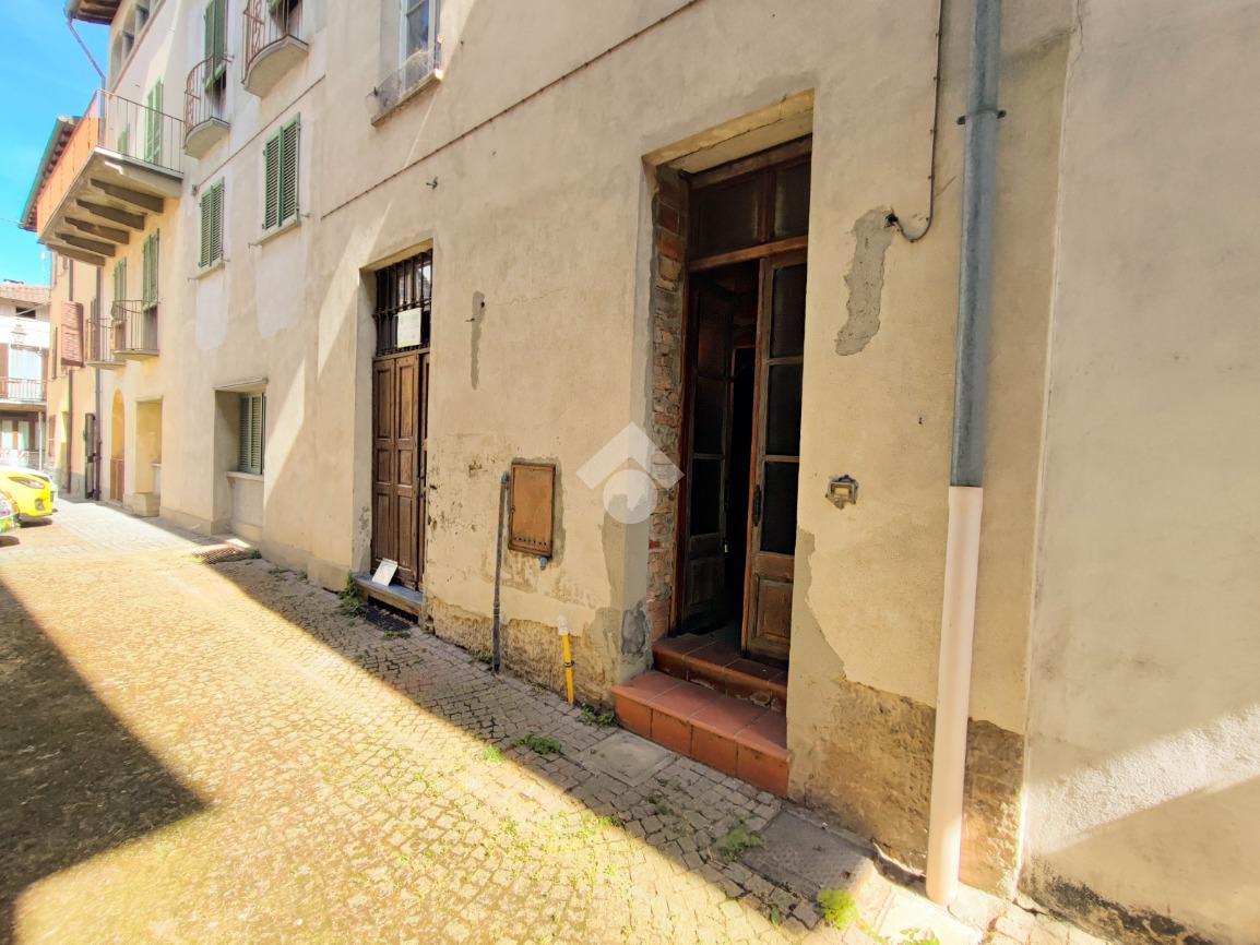 Casa indipendente in Piazza Monsignor F. Guerra 5, Volpedo