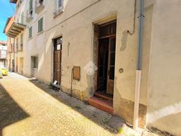 Casa indipendente in Piazza Monsignor F. Guerra 5, Volpedo