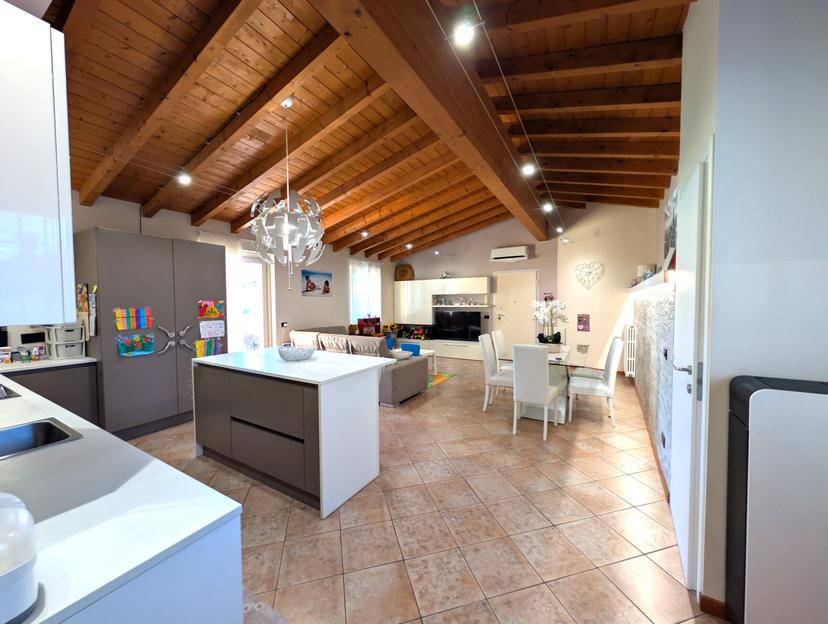 Trilocale in Piazza Giuseppe Zanardelli 25, Calvagese della Riviera — foto 3 di 5